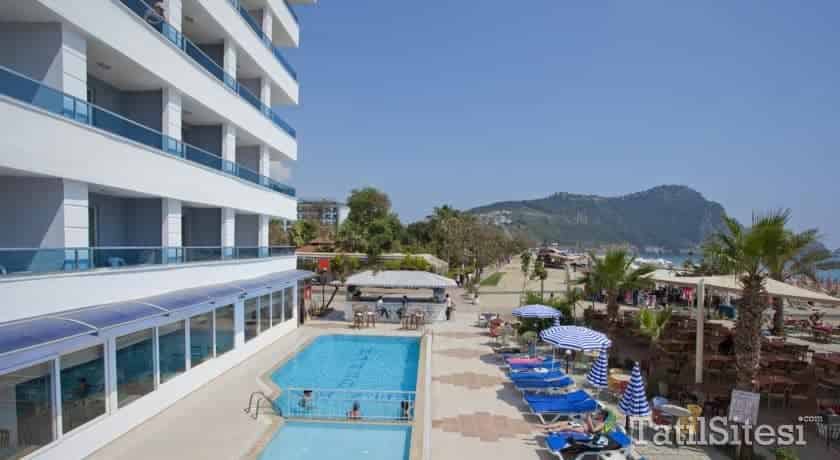 Azak Hotel